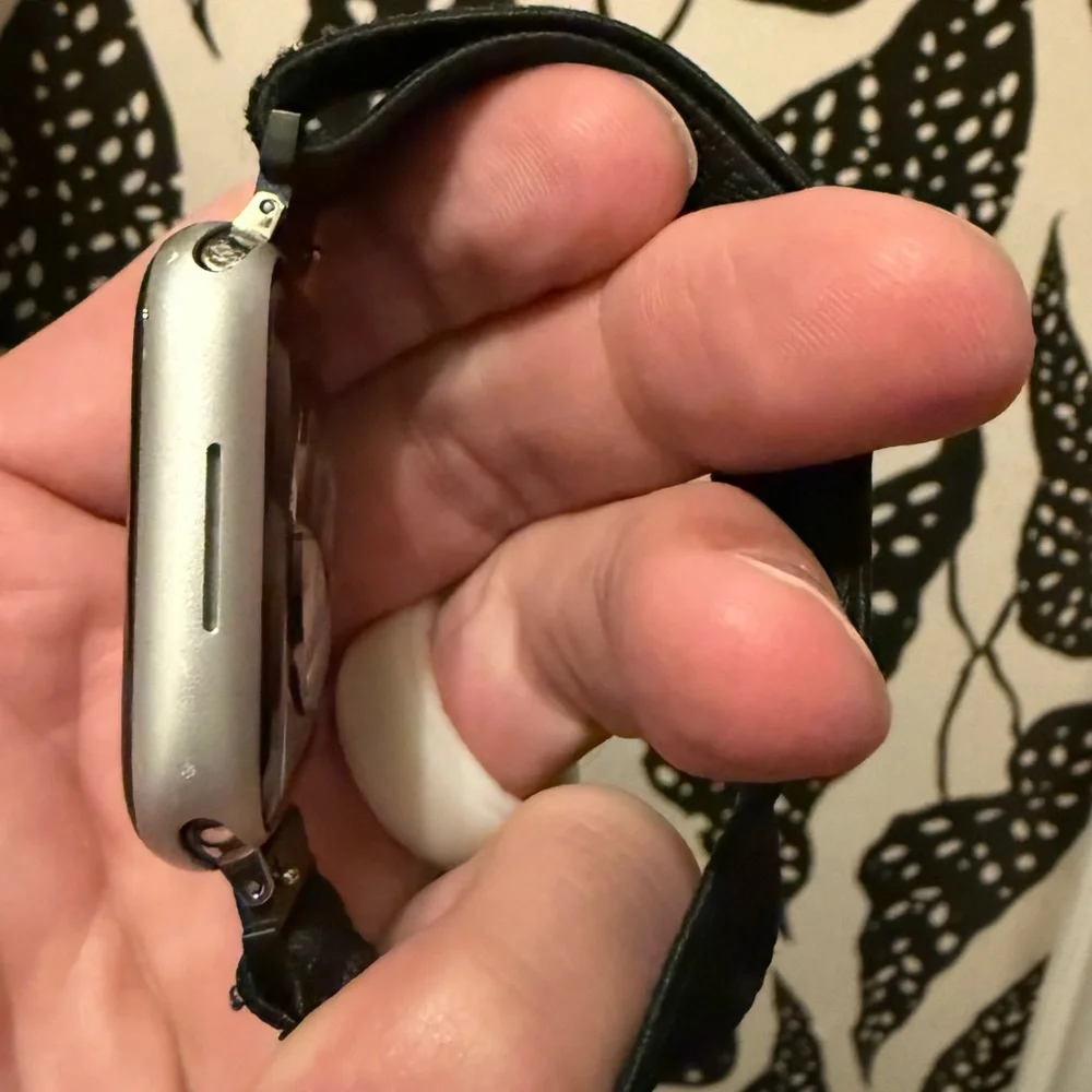 Apple Watch Series 8 [GPS, 45mm], space gray, great condition - Picture 6 of 7